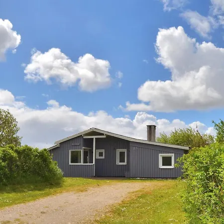 Evalotte - 600m From The Sea By Interhome *