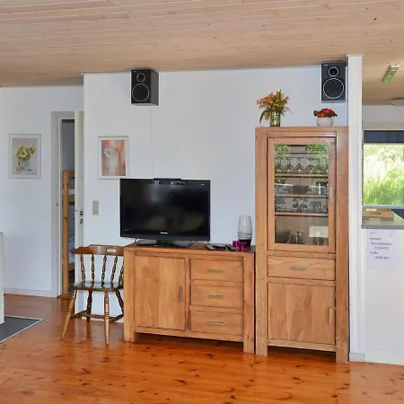 Dom wakacyjny Evalotte - 600m From The Sea By Interhome Lakolk