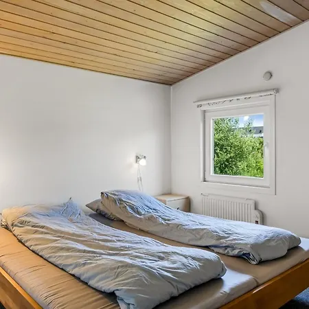 Evalotte - 600m From The Sea By Interhome *