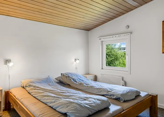 Evalotte - 600m From The Sea By Interhome *