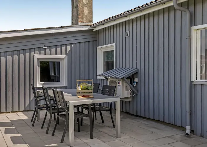 Evalotte - 600m From The Sea By Interhome *